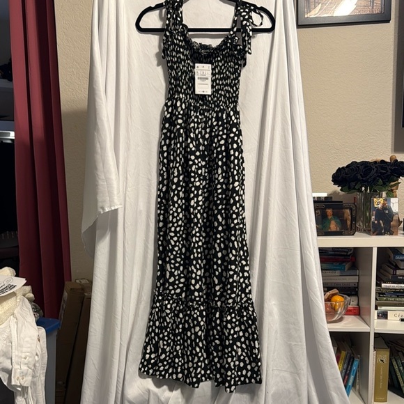 🌿 Lucien Hanna Black & White Smocked Sundress – Size L – NWT 🖤 - Picture 2 of 8